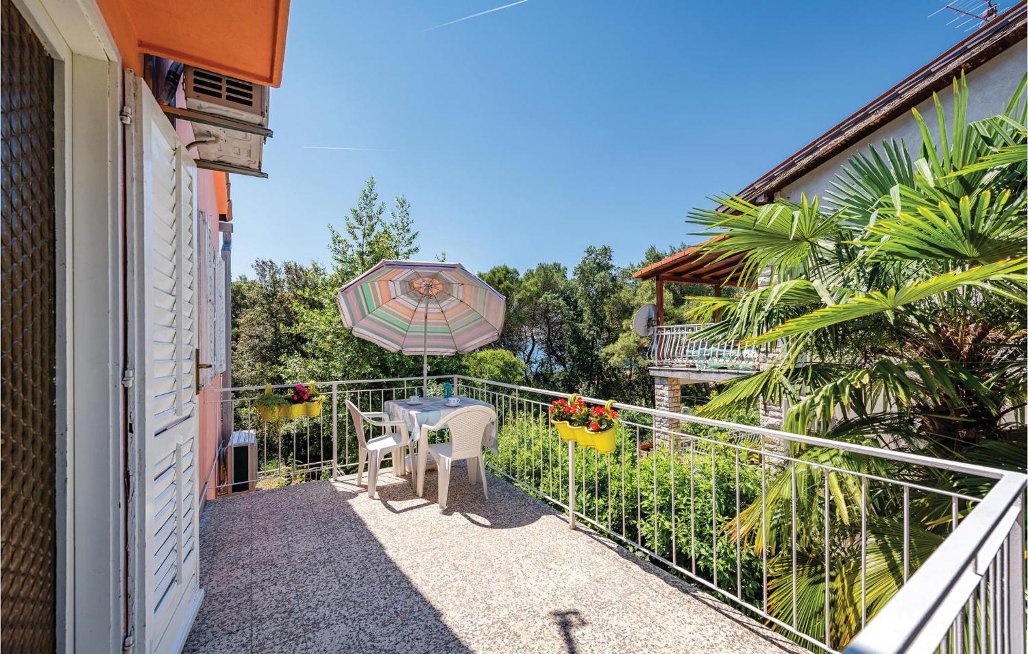 Amazing Apartment In Rovinj With Wifi Exterior foto