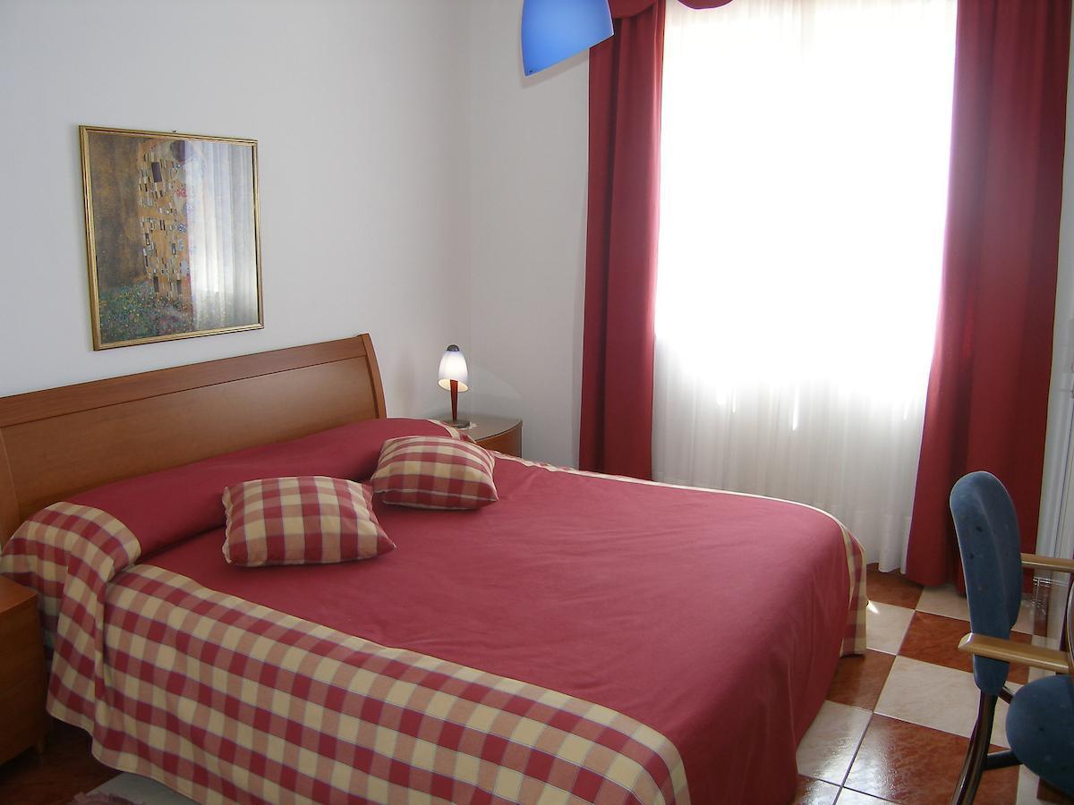Amazing Apartment In Rovinj With Wifi Quarto foto